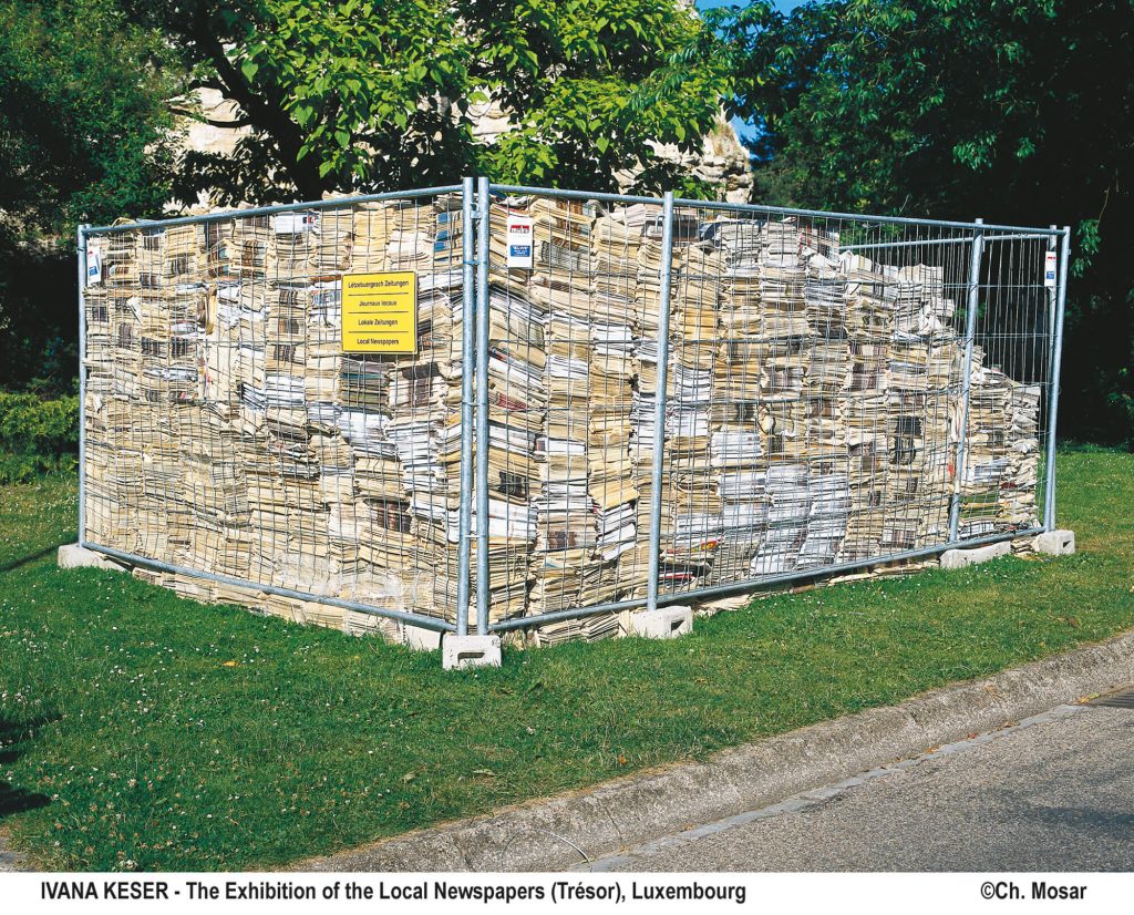 2001 - "Sous les ponts, le long de la rivière…", Casino Luxembourg Forum d'art contemporain,  Luxembourg, 2001